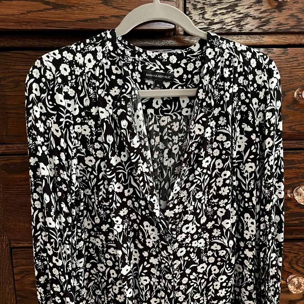 Banana Republic Top Size M